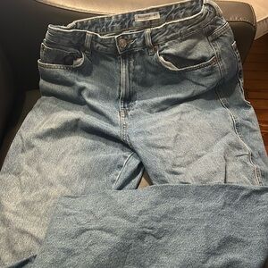 Pull & Bear Medium Wash Jeans